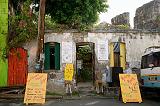 DOMINICA - Un bar del centro